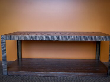 Freestone Table
