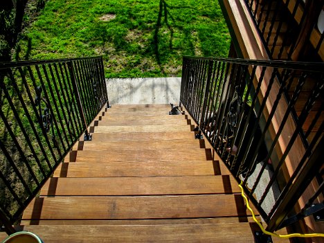 V- Outdoor Rail- 2010-09