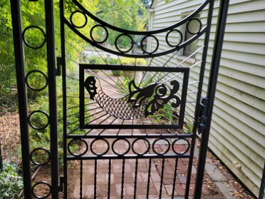 Koi Gate